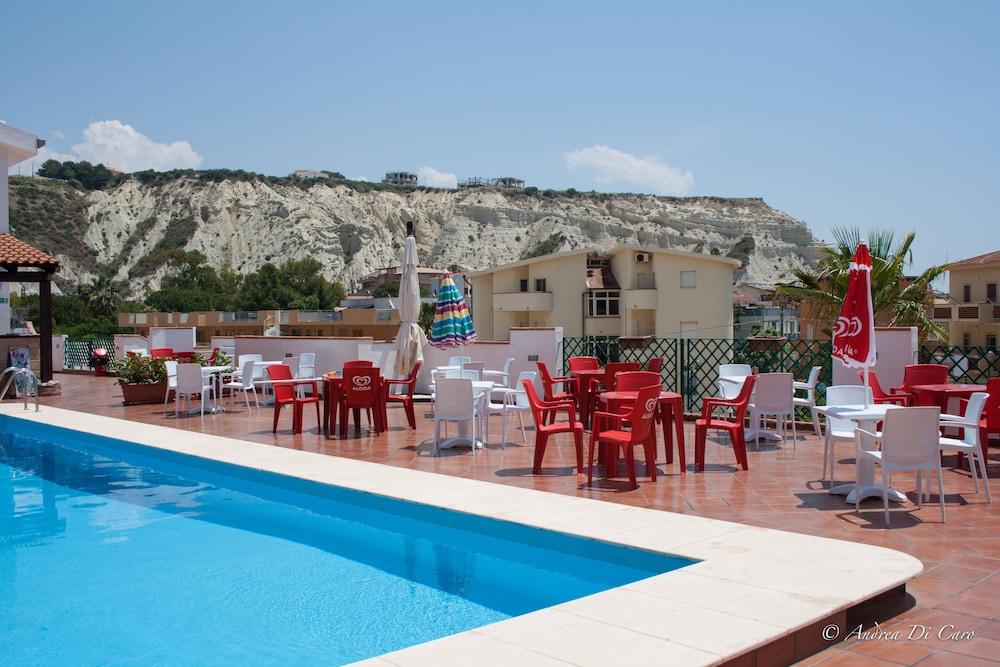 Hotel Puntamajata 레알몬테 외부 사진